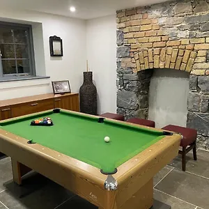 Old 'four Sisters' Holiday home