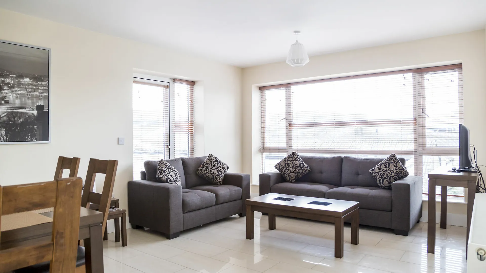 Pearse Street Suites Dublin Ireland