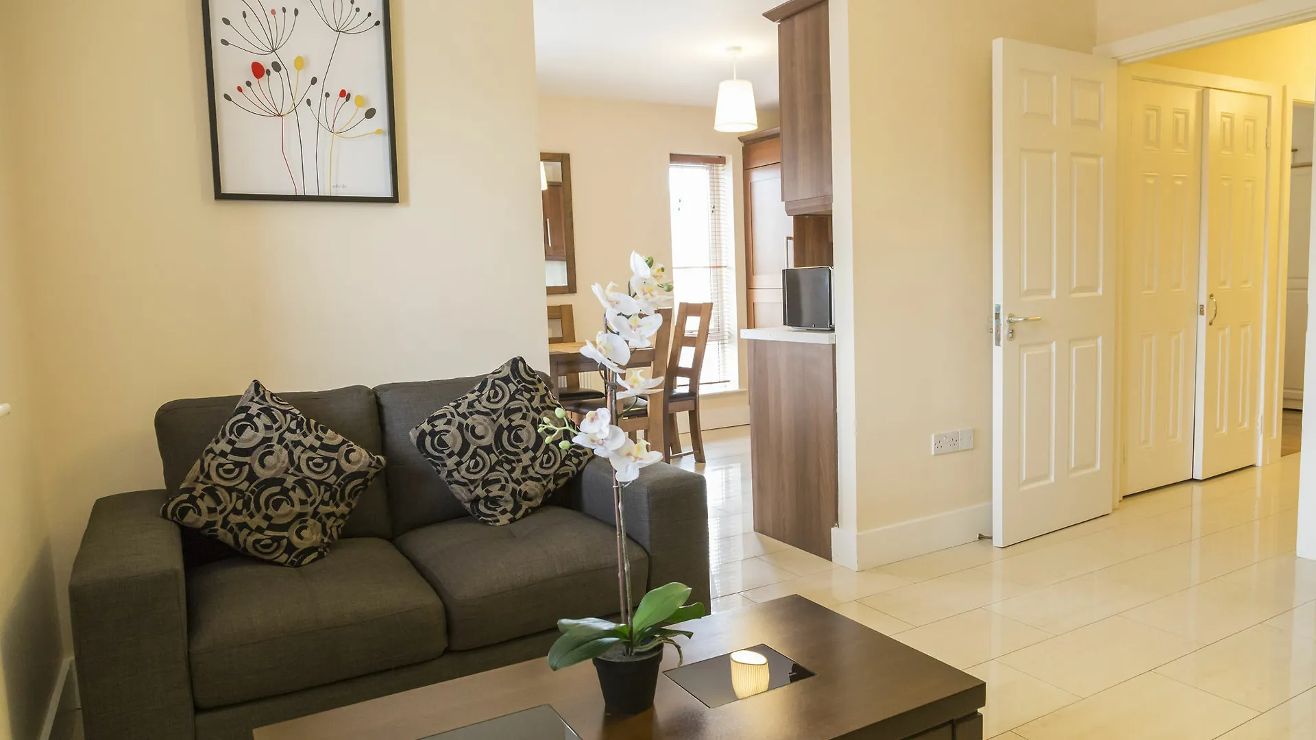 Apartment Pearse Street Suites Dublin Ireland