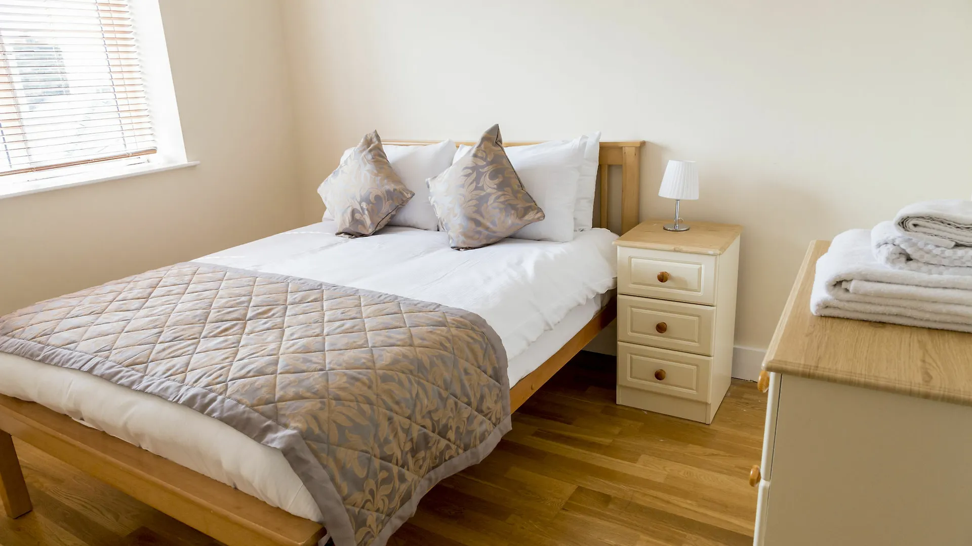 Pearse Street Suites Dublin Apartment